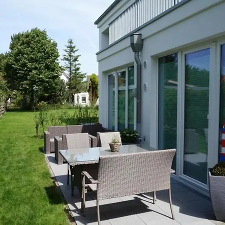 Strandperle; Idyllisch Gelegen Mit Terrasse Und Garten, Fuer 4 Personen *