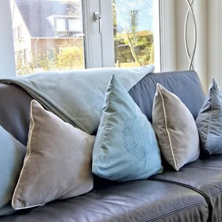 Strandperle; Idyllisch Gelegen Mit Terrasse Und Garten, Fuer 4 Personen * ヴァンガーオーゲ